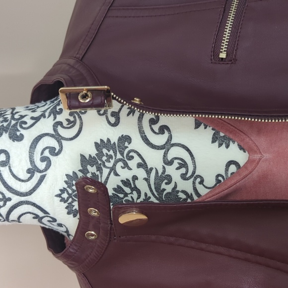 Burgundy Faux leather Jacket Size S - Picture 3 of 7